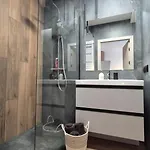 Towarowa Global Apartment, Free Parking, Air-conditioning, Self Check-in 24h *