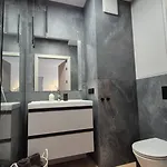 아파트 Towarowa Global Apartment, Free Parking, Air-conditioning, Self Check-in 24h 포즈난
