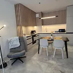 Towarowa Global Apartment, Free Parking, Air-conditioning, Self Check-in 24h *