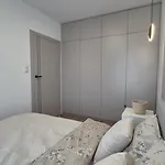 Towarowa Global Apartment, Free Parking, Air-conditioning, Self Check-in 24h 아파트