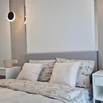 Towarowa Global Apartment, Free Parking, Air-conditioning, Self Check-in 24h *