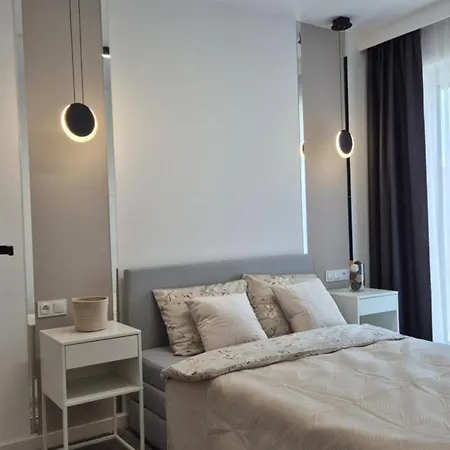 Towarowa Global Apartment, Free Parking, Air-conditioning, Self Check-in 24h * Πόζναν