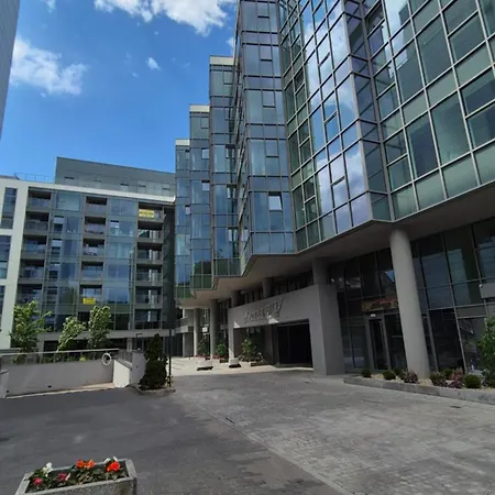 Towarowa Global Apartment, Free Parking, Air-conditioning, Self Check-in 24h