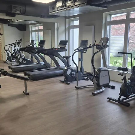 Towarowa Global Apartment, Free Parking, Air-conditioning, Self Check-in 24h * Познань