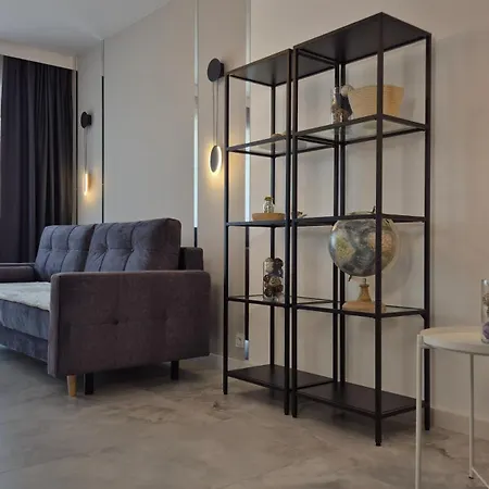 Towarowa Global Apartment, Free Parking, Air-conditioning, Self Check-in 24h Познань