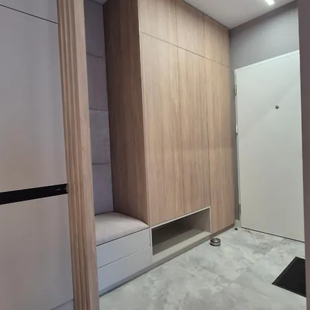 Апартаменты Towarowa Global Apartment, Free Parking, Air-conditioning, Self Check-in 24h Познань