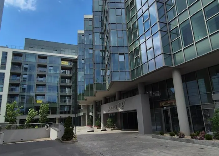 Towarowa Global Apartment, Free Parking, Air-conditioning, Self Check-in 24h