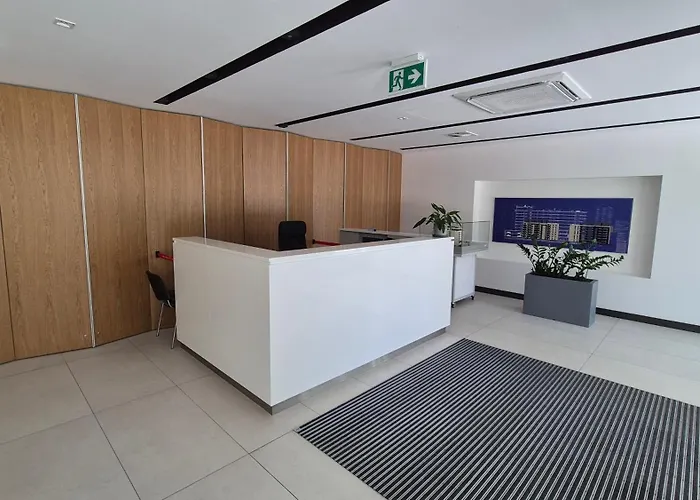 Towarowa Global Apartment, Free Parking, Air-conditioning, Self Check-in 24h Poznań